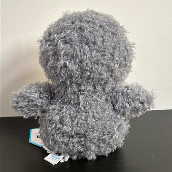 Rare/Jellycat Fluffy Penguin Plush Toy - Gray and White - Picture 4 of 7
